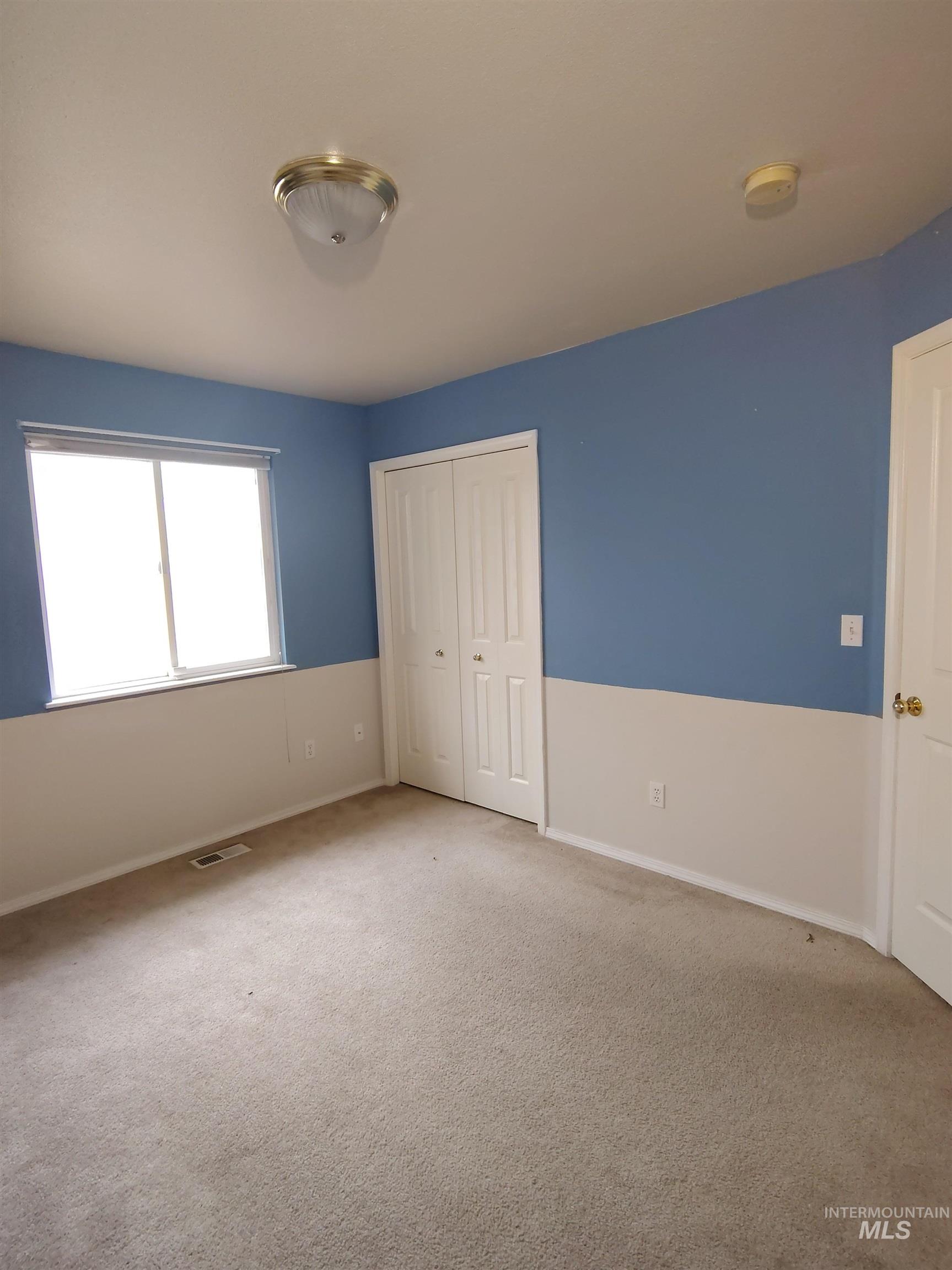 865 Tumbleweed Ave, Mountain Home, Idaho 83647, 3 Bedrooms, 2.5 Bathrooms, Residential For Sale, Price $255,600,MLS 98974884