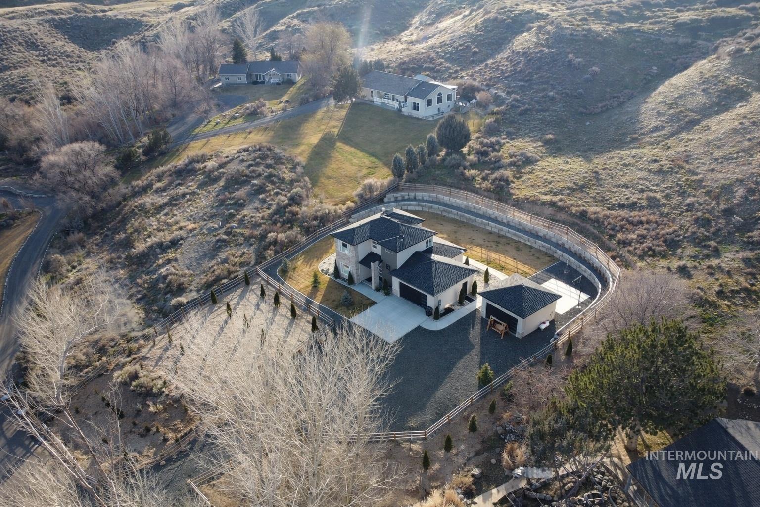 4507 Hidden Canyon Lane, Buhl, Idaho 83316, 4 Bedrooms, 3 Bathrooms, Residential For Sale, Price $699,000,MLS 98974885