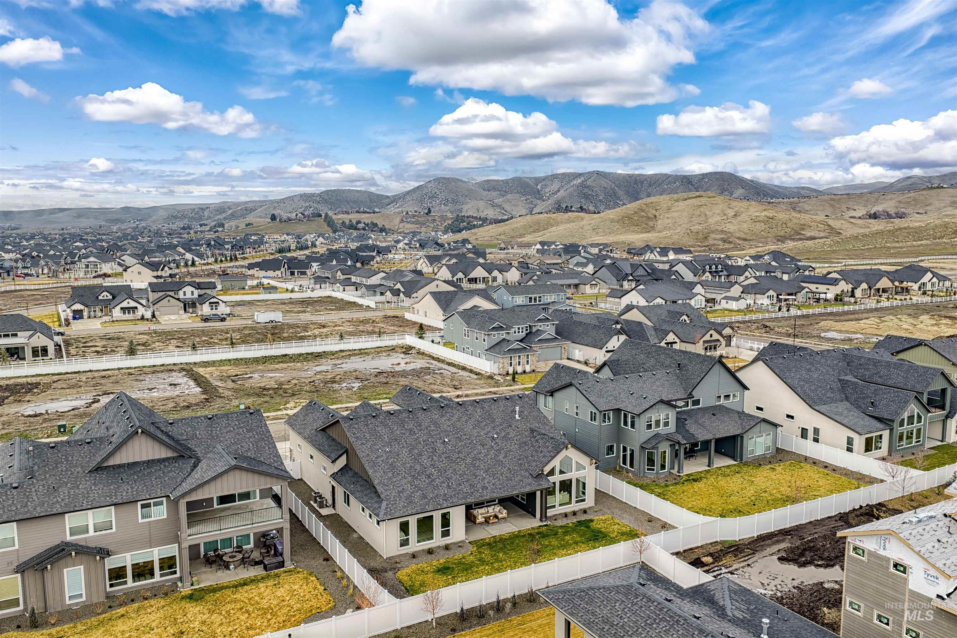 14230 N Goldginch Ave, Boise, Idaho 83714, 3 Bedrooms, 2.5 Bathrooms, Residential For Sale, Price $1,299,900,MLS 98974886