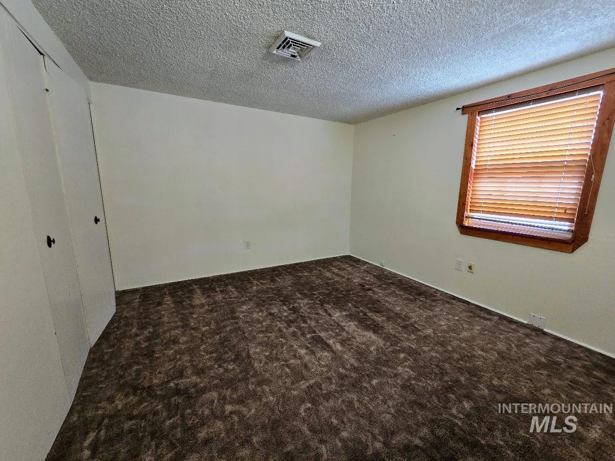 145 4Th St, Hazelton, Idaho 83335-5075, 3 Bedrooms, 1.5 Bathrooms, Residential For Sale, Price $275,000,MLS 98974892