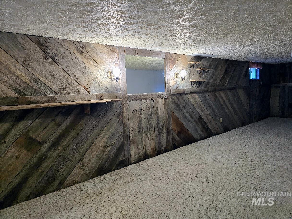 145 4Th St, Hazelton, Idaho 83335-5075, 3 Bedrooms, 1.5 Bathrooms, Residential For Sale, Price $275,000,MLS 98974892