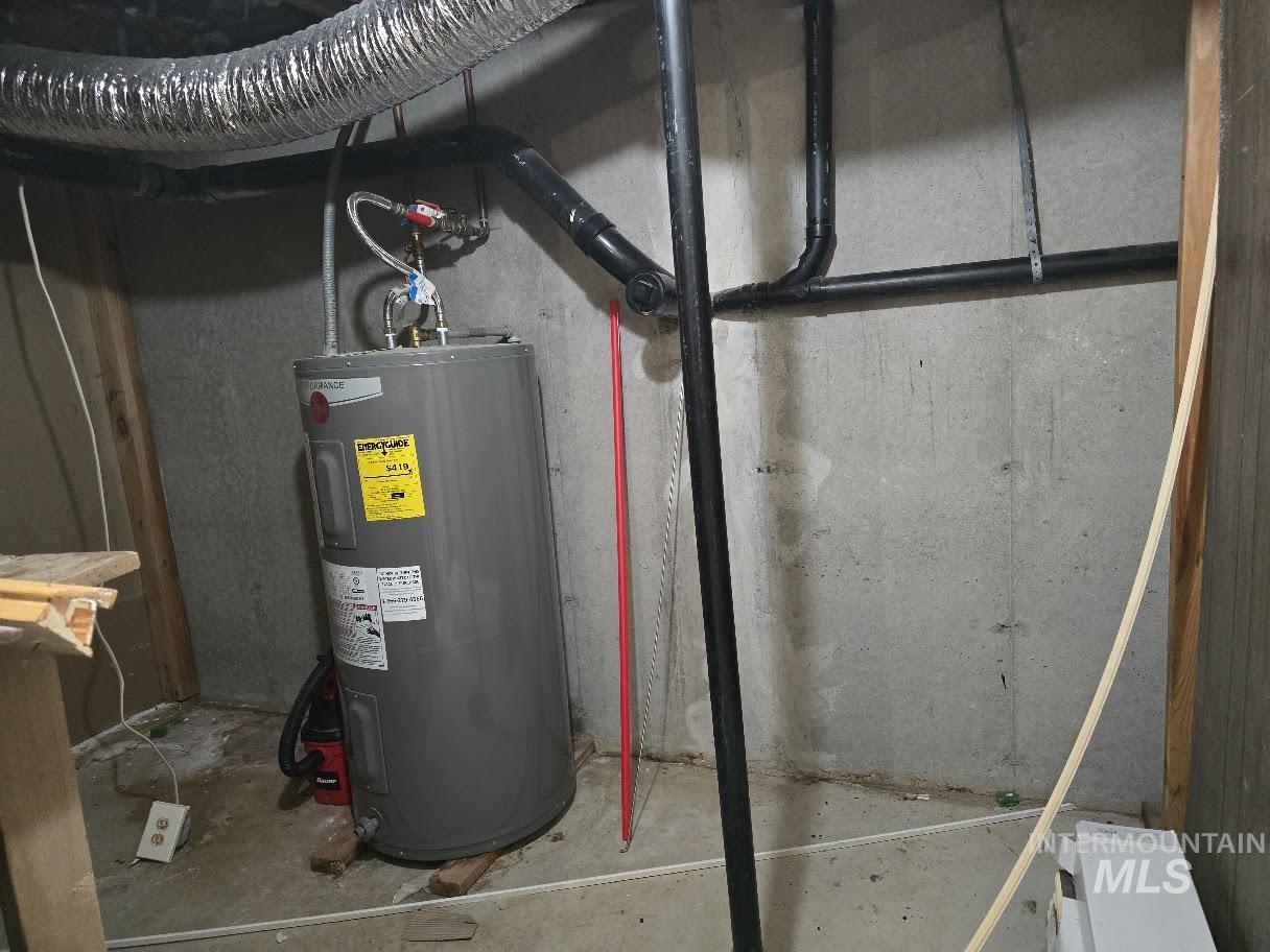 145 4Th St, Hazelton, Idaho 83335-5075, 3 Bedrooms, 1.5 Bathrooms, Residential For Sale, Price $275,000,MLS 98974892