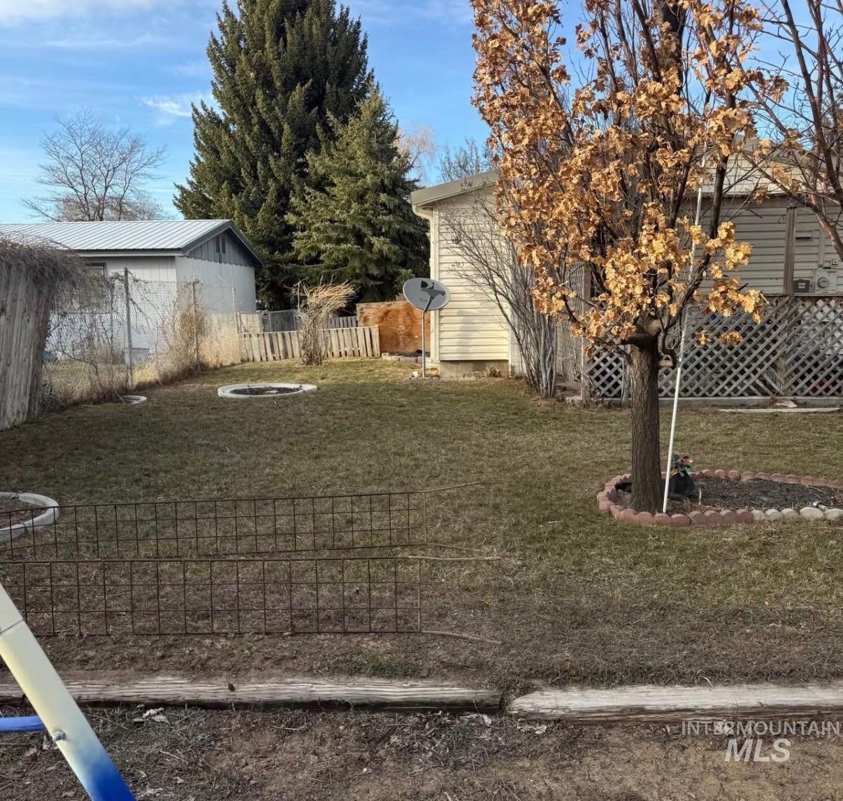 145 4Th St, Hazelton, Idaho 83335-5075, 3 Bedrooms, 1.5 Bathrooms, Residential For Sale, Price $275,000,MLS 98974892