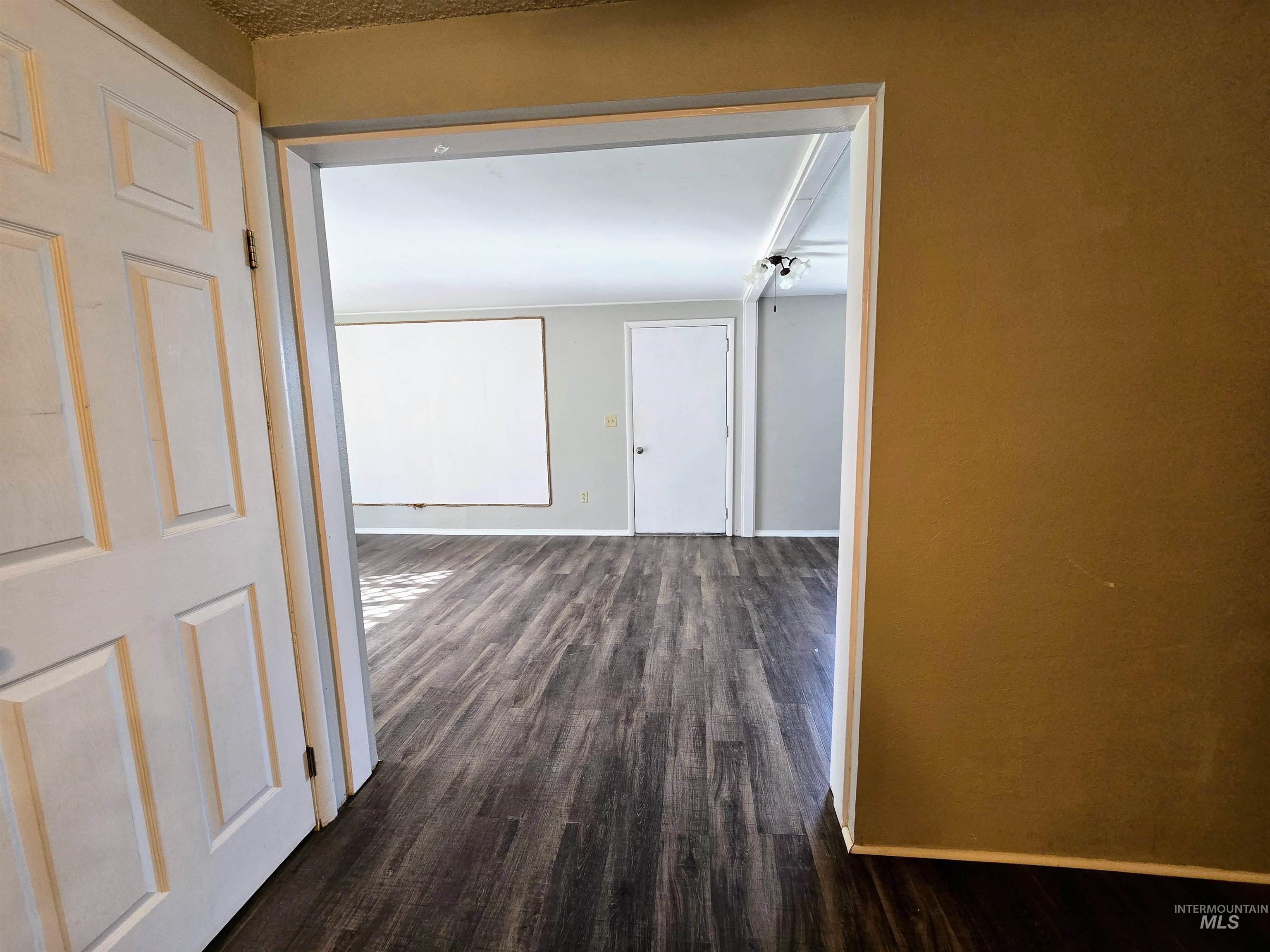 145 4Th St, Hazelton, Idaho 83335-5075, 3 Bedrooms, 1.5 Bathrooms, Residential For Sale, Price $275,000,MLS 98974892