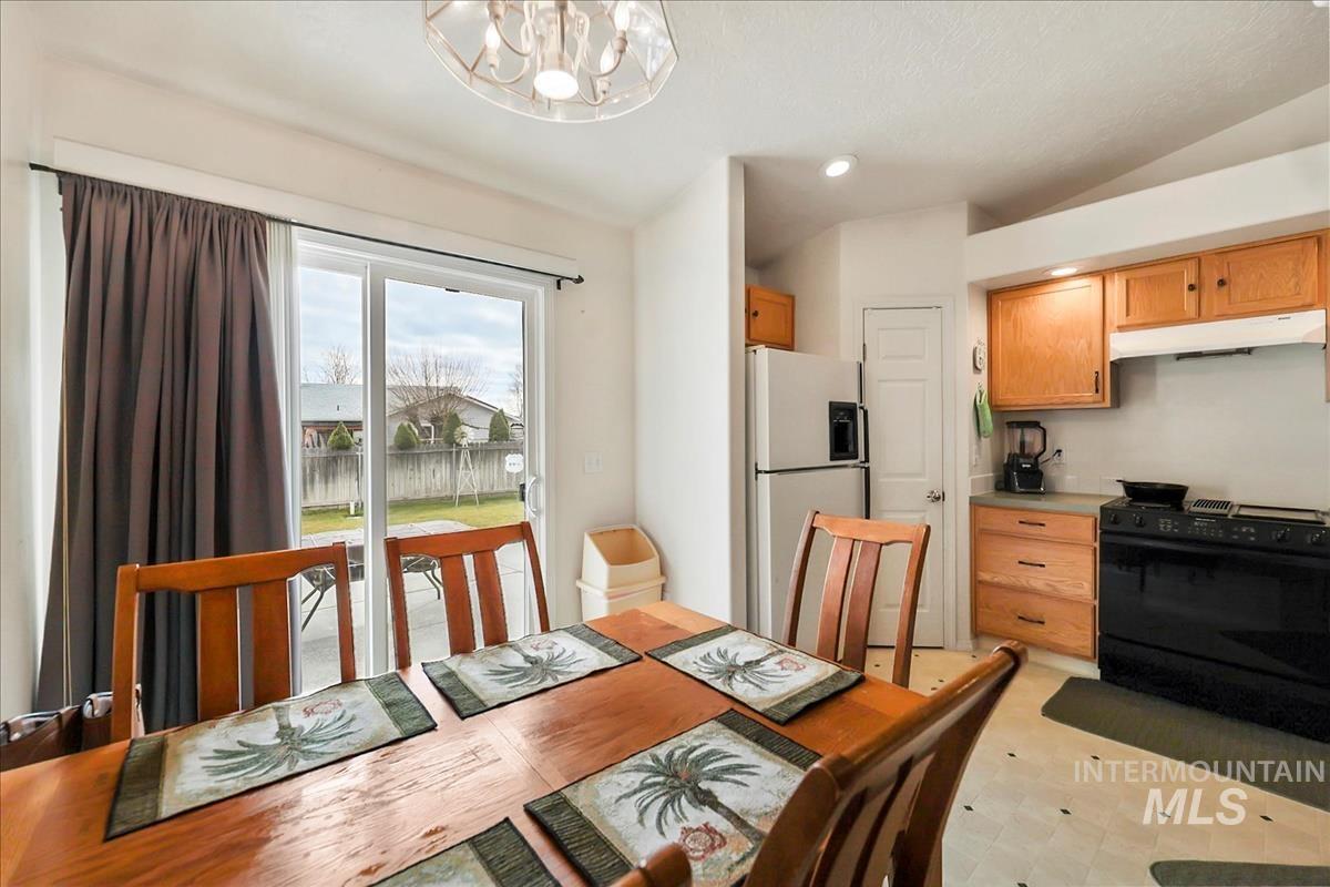 4909 Buffalo Grass, Caldwell, Idaho 83607, 3 Bedrooms, 2 Bathrooms, Residential For Sale, Price $339,900,MLS 98974896