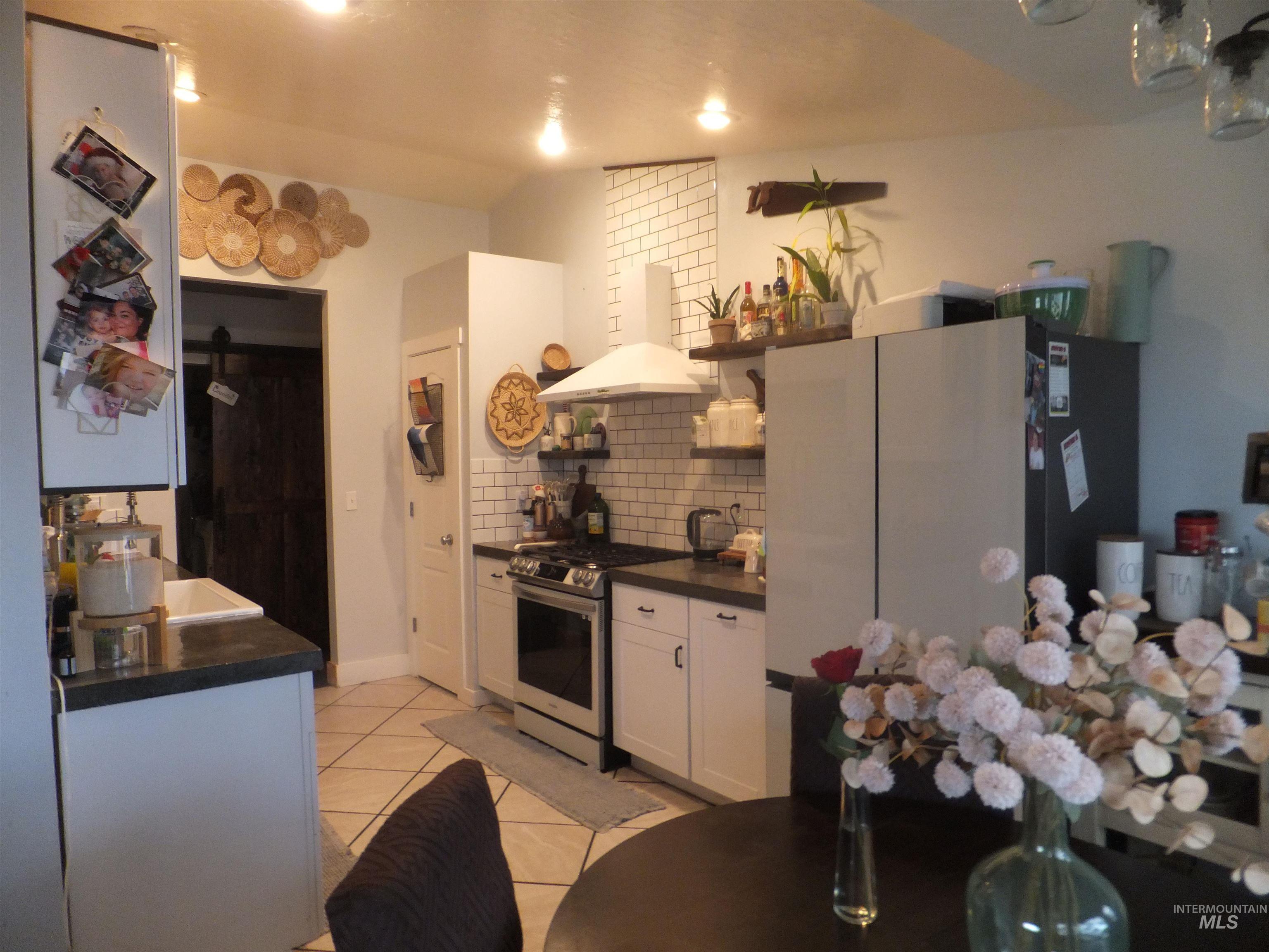 1590 Peregrine Dr, Mountain Home, Idaho 83647, 3 Bedrooms, 2 Bathrooms, Residential For Sale, Price $321,000,MLS 98974906