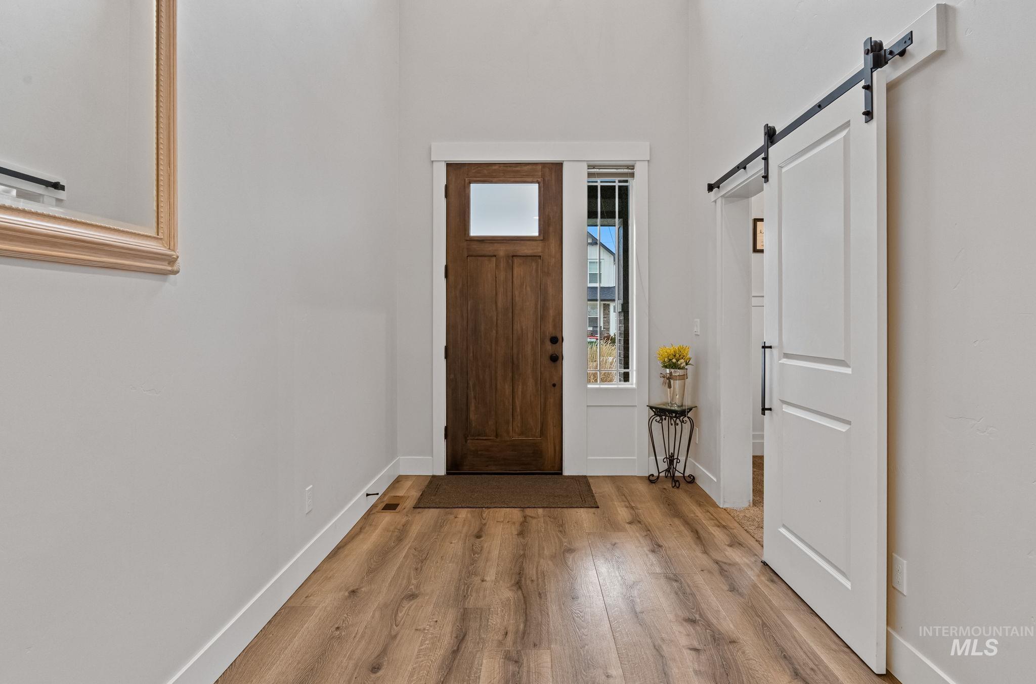 3827 W Viso St, Meridian, Idaho 83646, 4 Bedrooms, 3.5 Bathrooms, Residential For Sale, Price $879,900,MLS 98974907