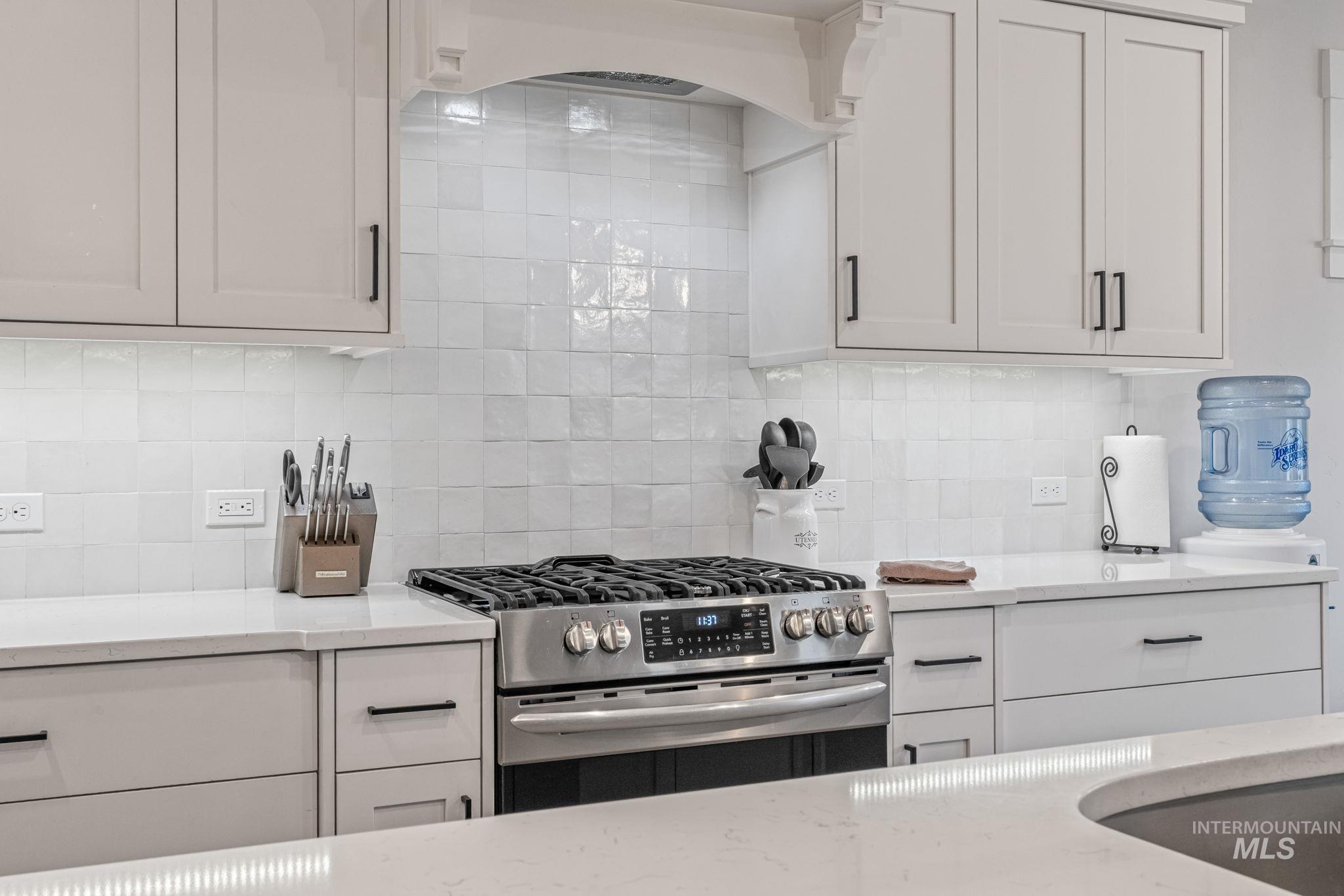 3827 W Viso St, Meridian, Idaho 83646, 4 Bedrooms, 3.5 Bathrooms, Residential For Sale, Price $879,900,MLS 98974907