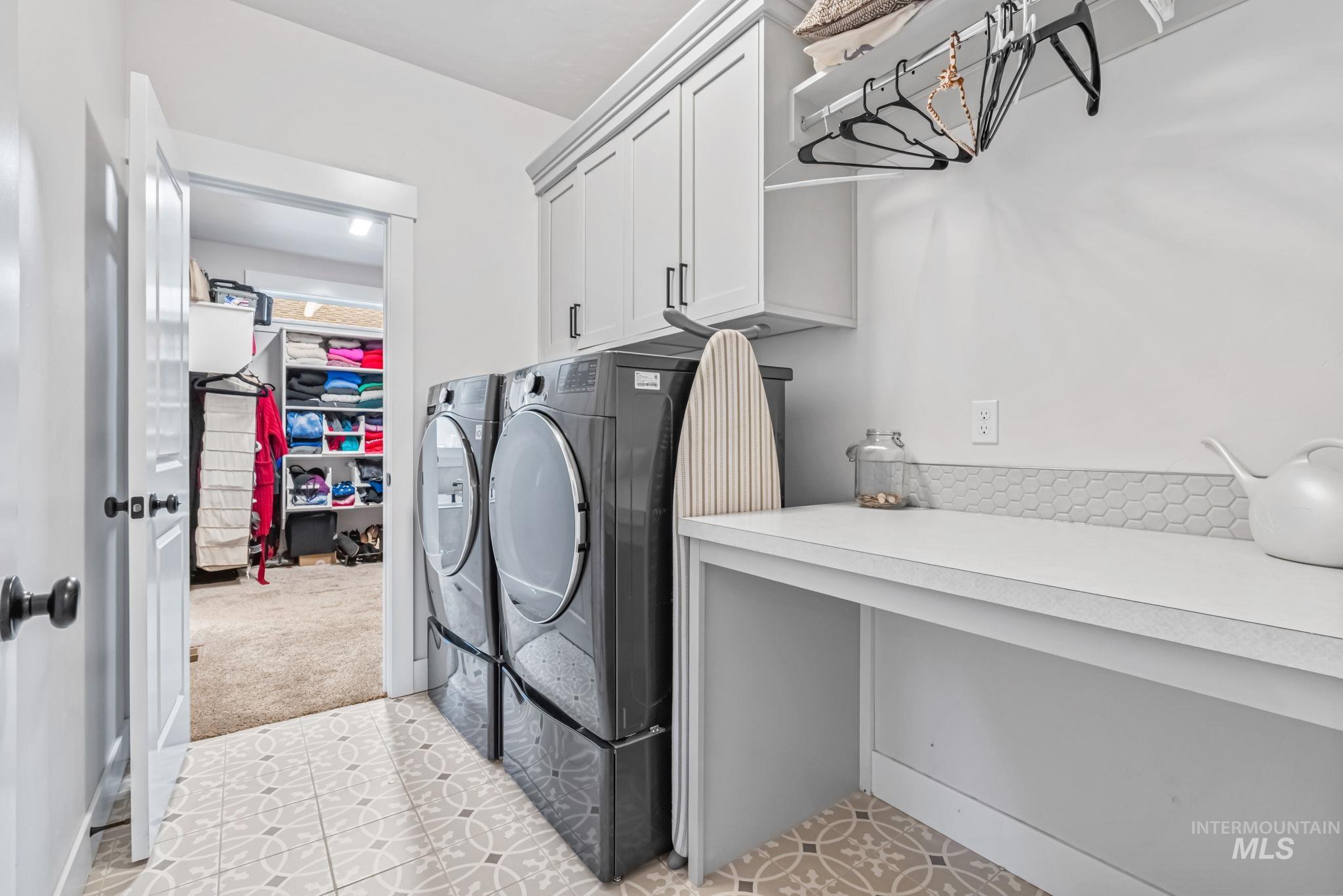 3827 W Viso St, Meridian, Idaho 83646, 4 Bedrooms, 3.5 Bathrooms, Residential For Sale, Price $879,900,MLS 98974907