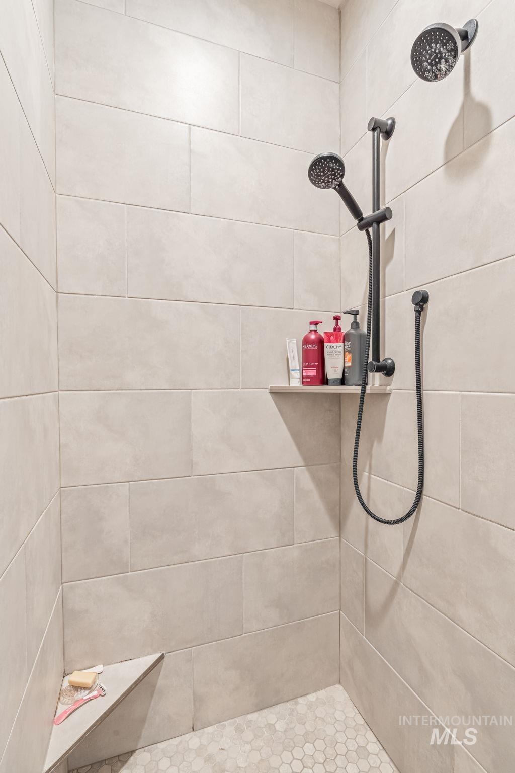 3827 W Viso St, Meridian, Idaho 83646, 4 Bedrooms, 3.5 Bathrooms, Residential For Sale, Price $879,900,MLS 98974907