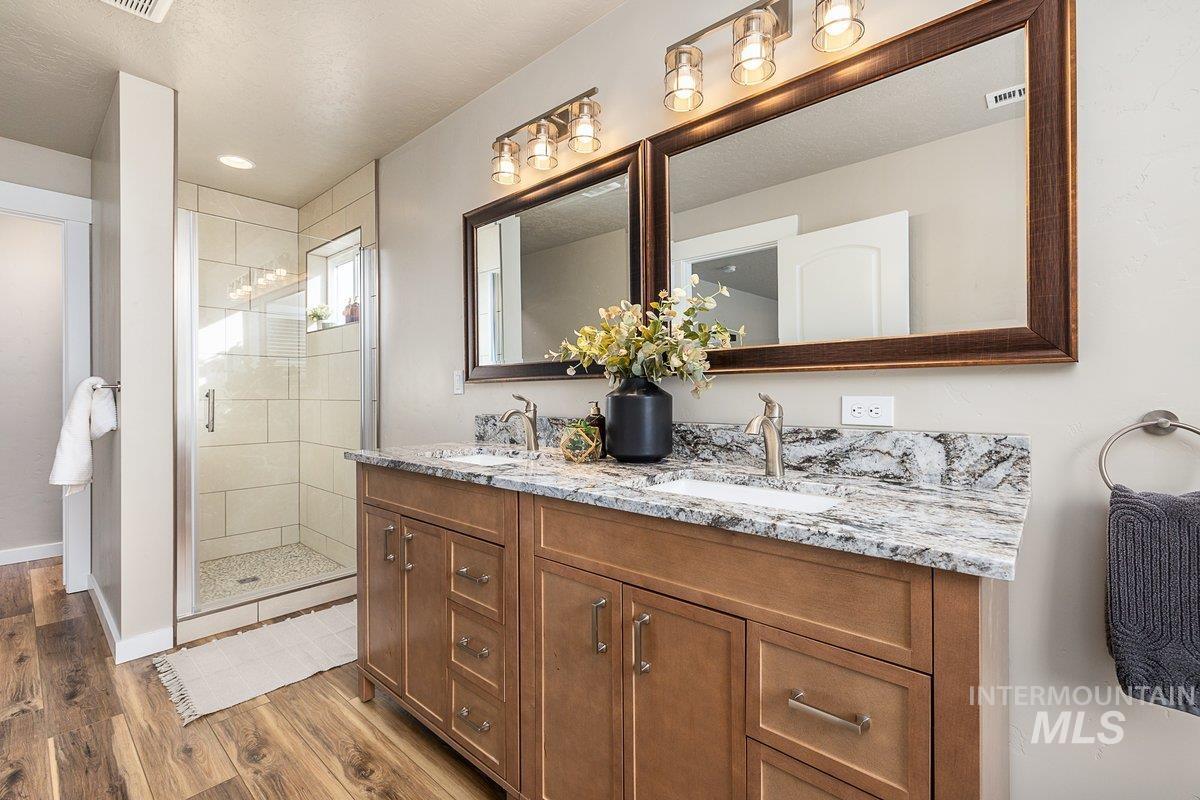 35 Wapiti Court, Garden Valley, Idaho 83622, 4 Bedrooms, 2.5 Bathrooms, Residential For Sale, Price $719,900, 98974911