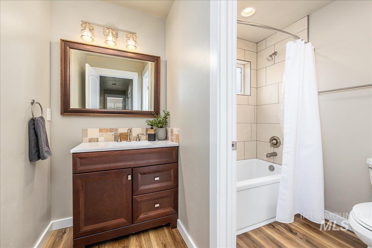 35 Wapiti Court, Garden Valley, Idaho 83622, 4 Bedrooms, 2.5 Bathrooms, Residential For Sale, Price $719,900, 98974911