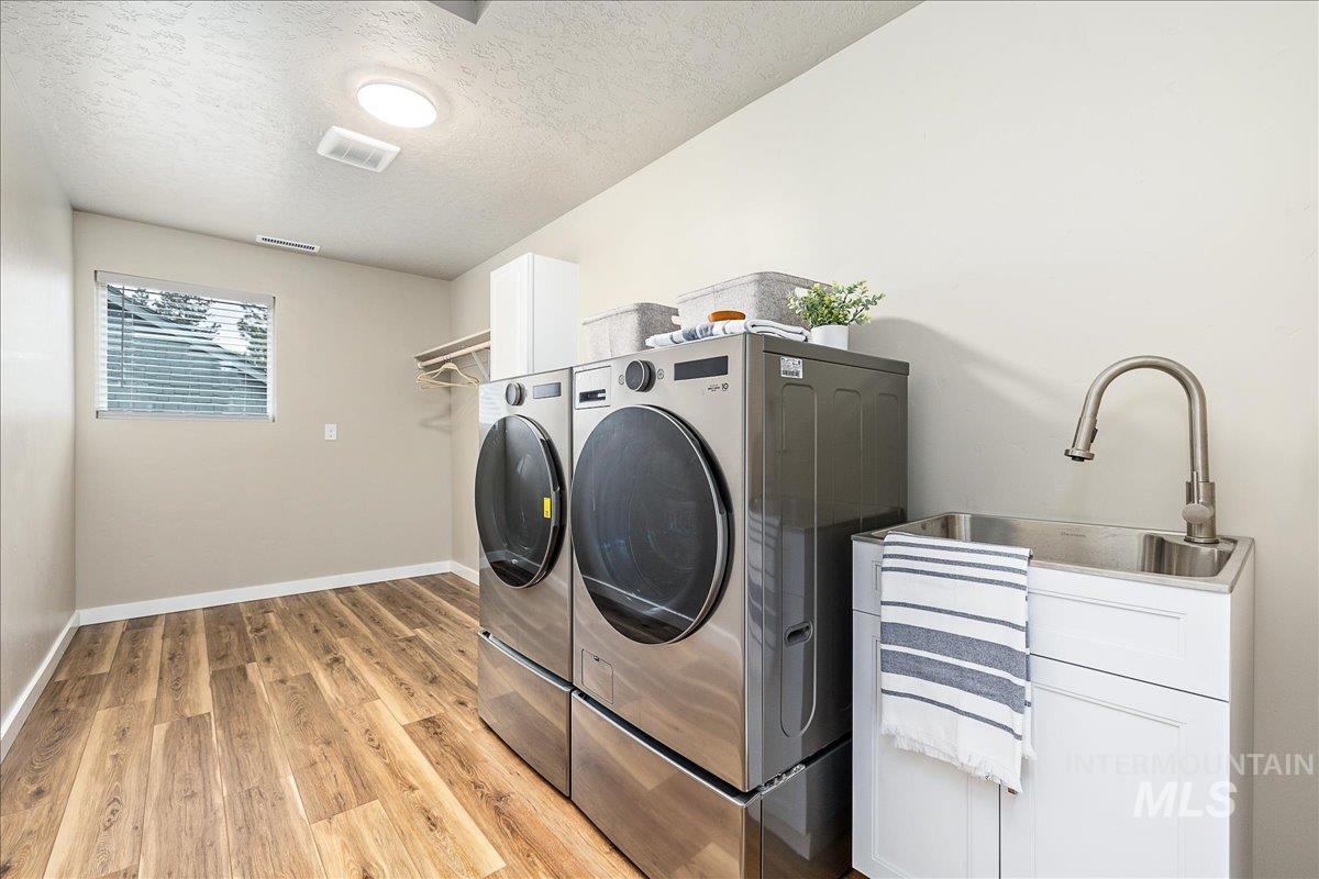 35 Wapiti Court, Garden Valley, Idaho 83622, 4 Bedrooms, 2.5 Bathrooms, Residential For Sale, Price $719,900, 98974911