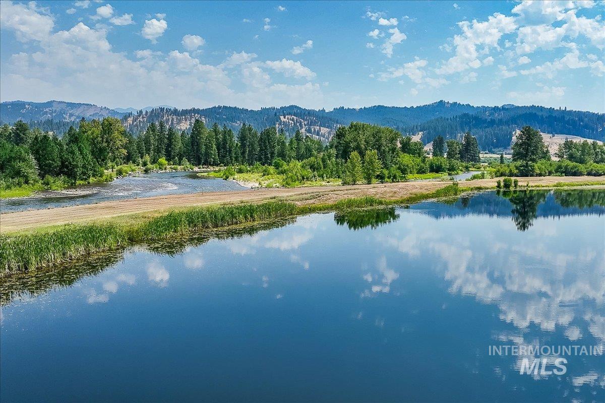 35 Wapiti Court, Garden Valley, Idaho 83622, 4 Bedrooms, 2.5 Bathrooms, Residential For Sale, Price $719,900, 98974911