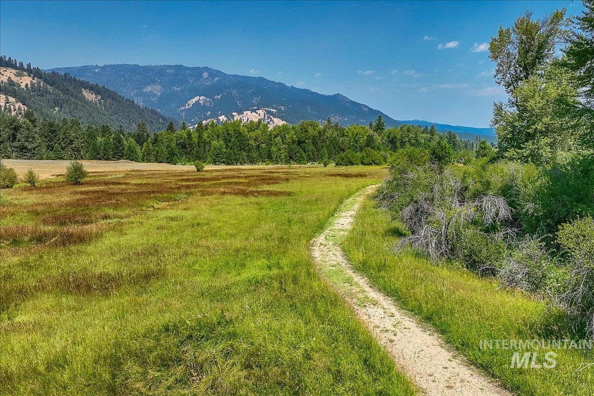 35 Wapiti Court, Garden Valley, Idaho 83622, 4 Bedrooms, 2.5 Bathrooms, Residential For Sale, Price $719,900,MLS 98974911