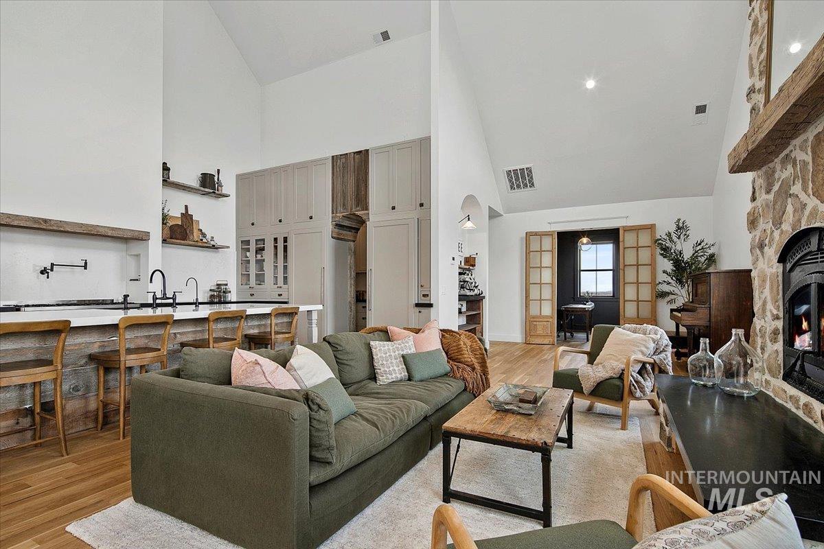 4575 Harvest Ln, Emmett, Idaho 83617, 7 Bedrooms, 4.5 Bathrooms, Residential For Sale, Price $2,500,000,MLS 98974915