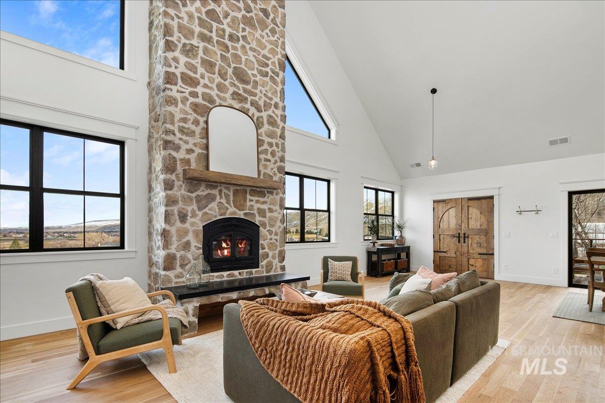 4575 Harvest Ln, Emmett, Idaho 83617, 7 Bedrooms, 4.5 Bathrooms, Residential For Sale, Price $2,500,000,MLS 98974915