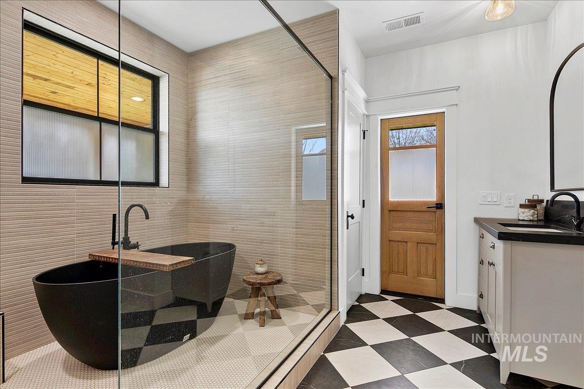 4575 Harvest Ln, Emmett, Idaho 83617, 7 Bedrooms, 4.5 Bathrooms, Residential For Sale, Price $2,500,000,MLS 98974915