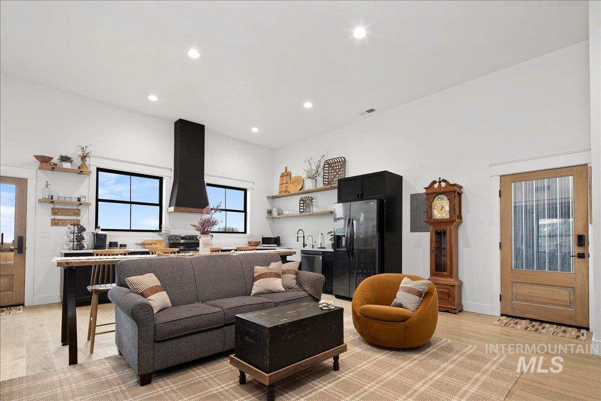 4575 Harvest Ln, Emmett, Idaho 83617, 7 Bedrooms, 4.5 Bathrooms, Residential For Sale, Price $2,500,000,MLS 98974915