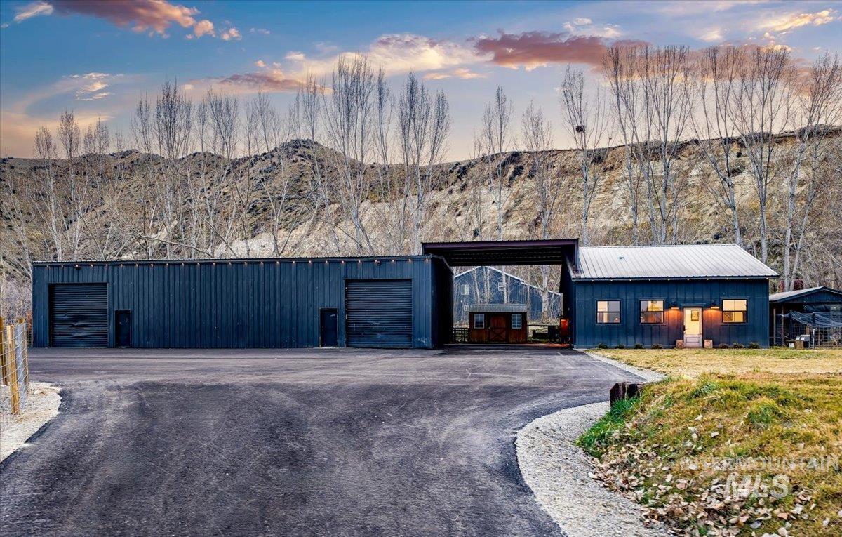 4575 Harvest Ln, Emmett, Idaho 83617, 7 Bedrooms, 4.5 Bathrooms, Residential For Sale, Price $2,500,000,MLS 98974915