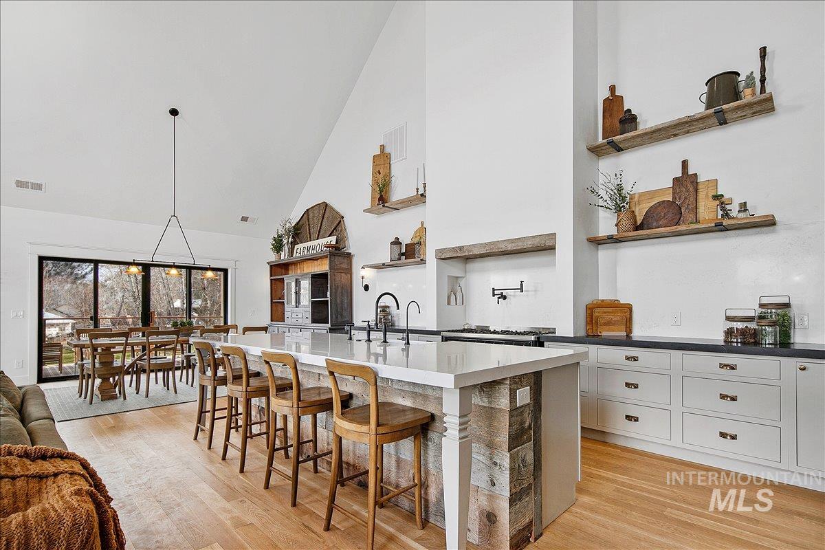 4575 Harvest Ln, Emmett, Idaho 83617, 7 Bedrooms, 4.5 Bathrooms, Residential For Sale, Price $2,500,000,MLS 98974915