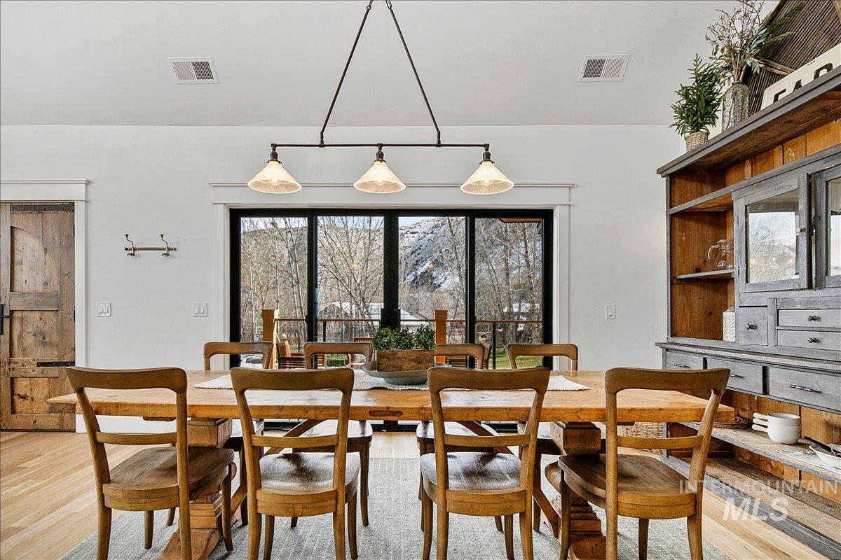 4575 Harvest Ln, Emmett, Idaho 83617, 7 Bedrooms, 4.5 Bathrooms, Residential For Sale, Price $2,500,000,MLS 98974915