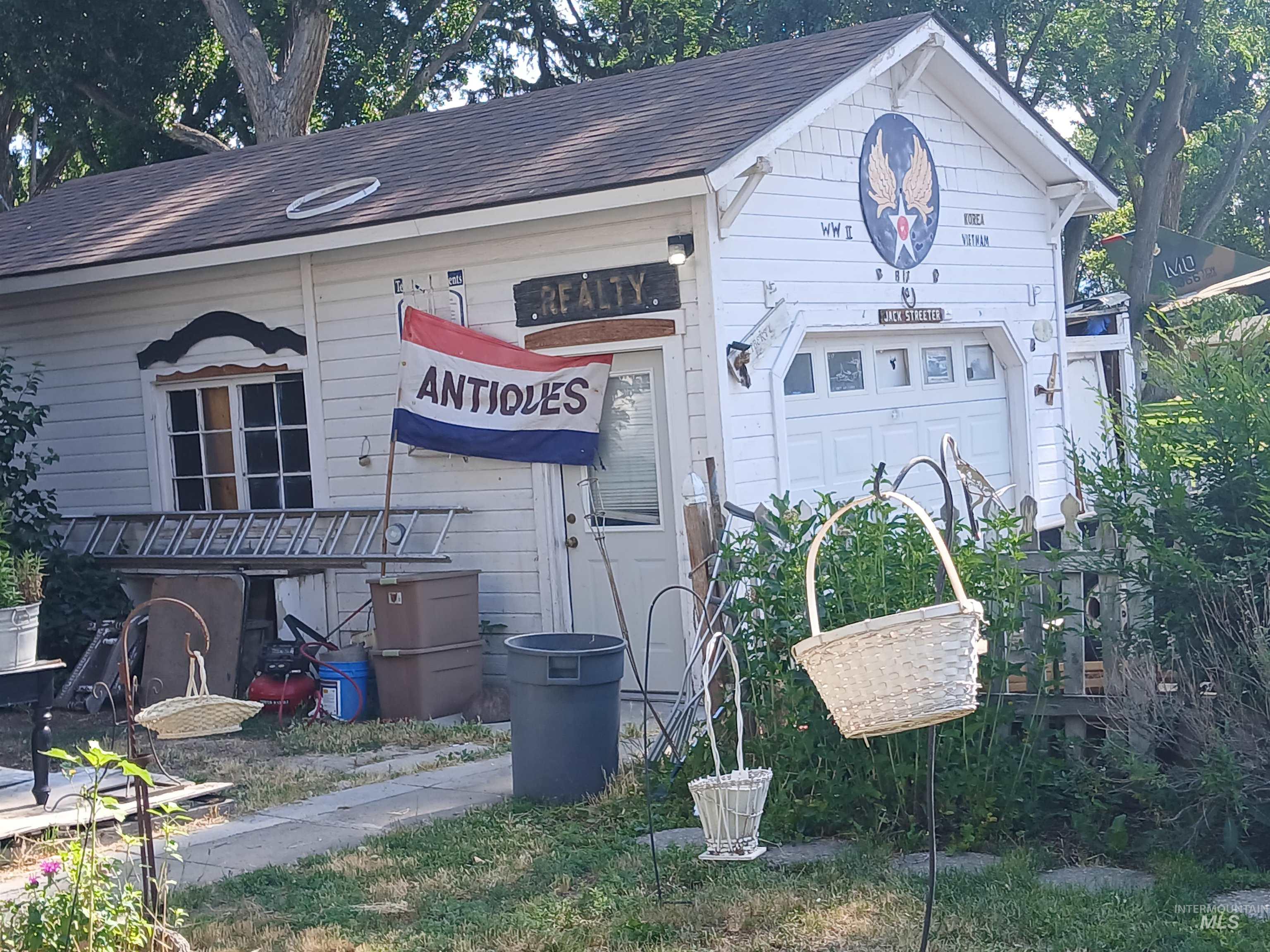 310 N 9th E, Mountain Home, Idaho 83647, 4 Bedrooms, 2 Bathrooms, Residential For Sale, Price $280,000,MLS 98974917