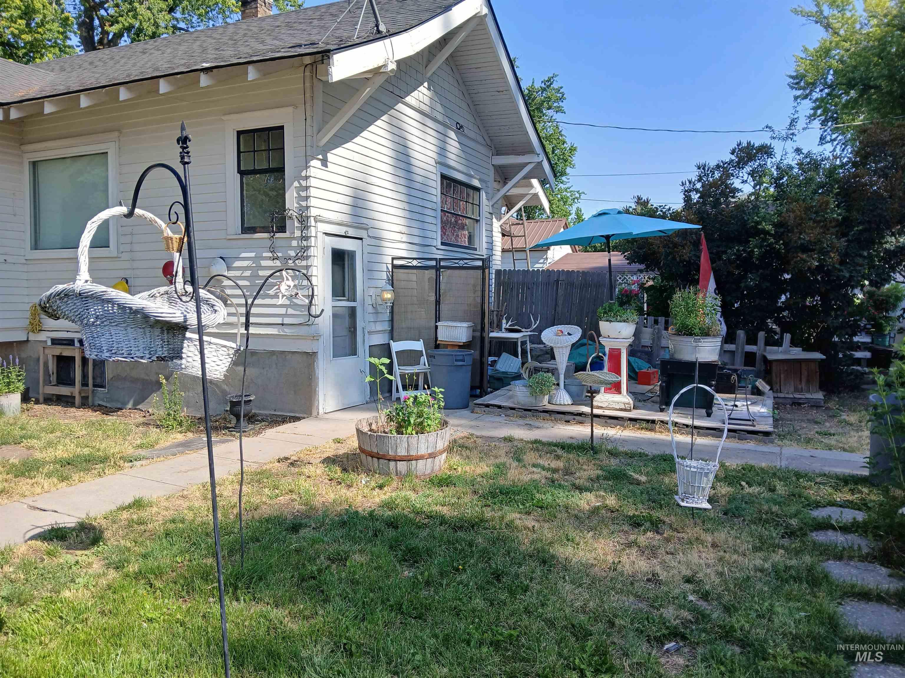 310 N 9th E, Mountain Home, Idaho 83647, 4 Bedrooms, 2 Bathrooms, Residential For Sale, Price $280,000,MLS 98974917