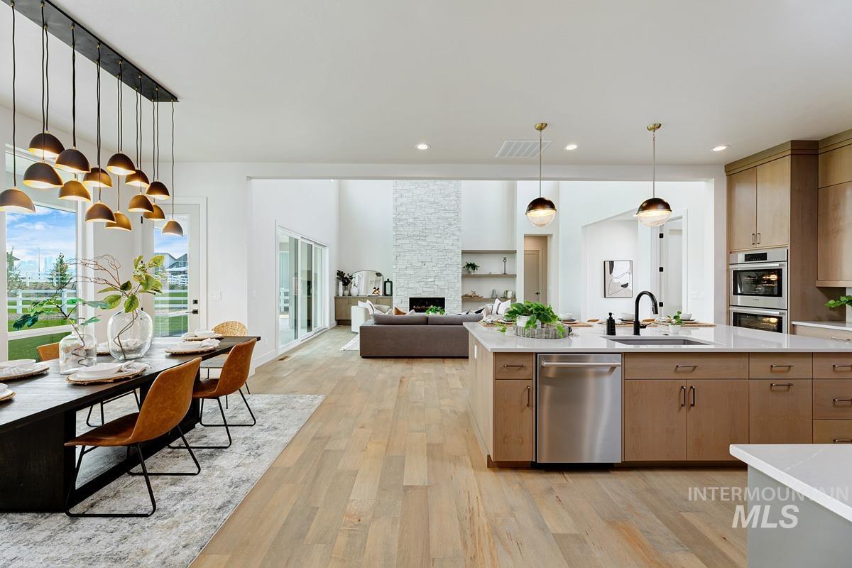 14370 N Pepin Way, Boise, Idaho 83714, 3 Bedrooms, 2.5 Bathrooms, Residential For Sale, Price $1,399,900,MLS 98974919