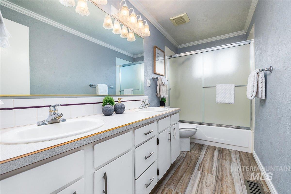 3804 Dorman Ave, Caldwell, Idaho 83605, 4 Bedrooms, 3 Bathrooms, Residential For Sale, Price $600,000,MLS 98974922