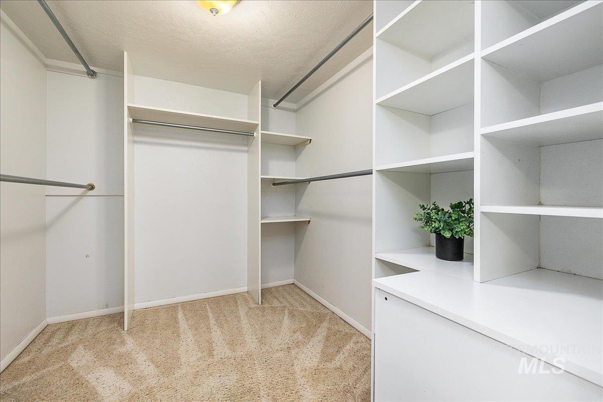 3804 Dorman Ave, Caldwell, Idaho 83605, 4 Bedrooms, 3 Bathrooms, Residential For Sale, Price $600,000,MLS 98974922