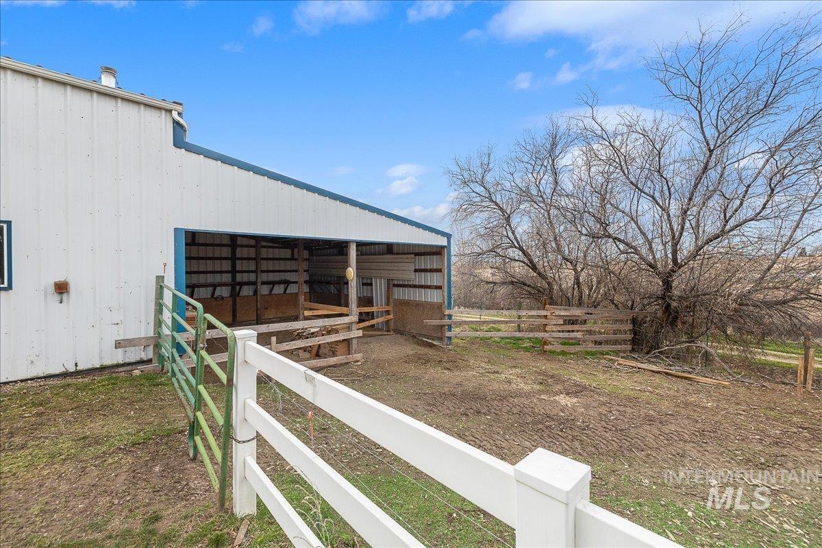 3804 Dorman Ave, Caldwell, Idaho 83605, 4 Bedrooms, 3 Bathrooms, Residential For Sale, Price $600,000,MLS 98974922