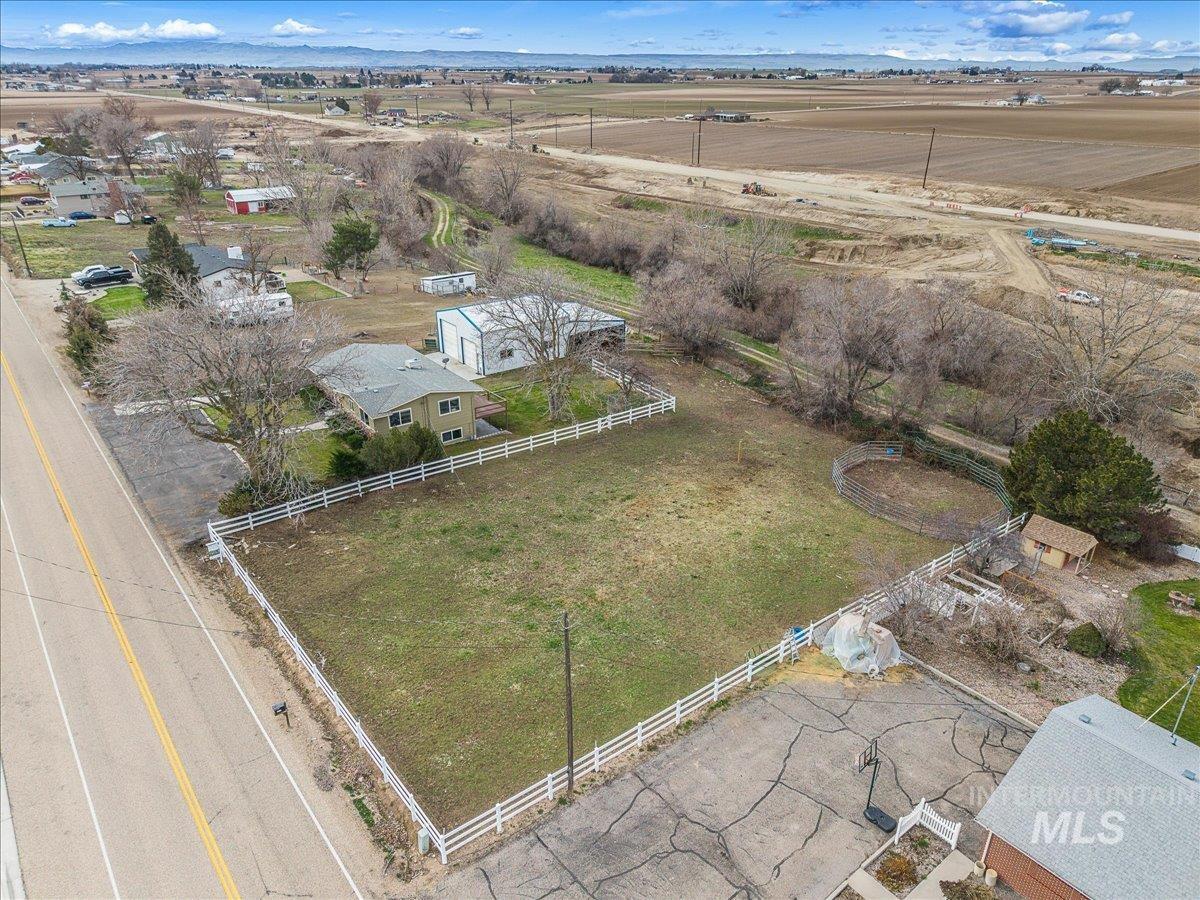 3804 Dorman Ave, Caldwell, Idaho 83605, 4 Bedrooms, 3 Bathrooms, Residential For Sale, Price $600,000,MLS 98974922