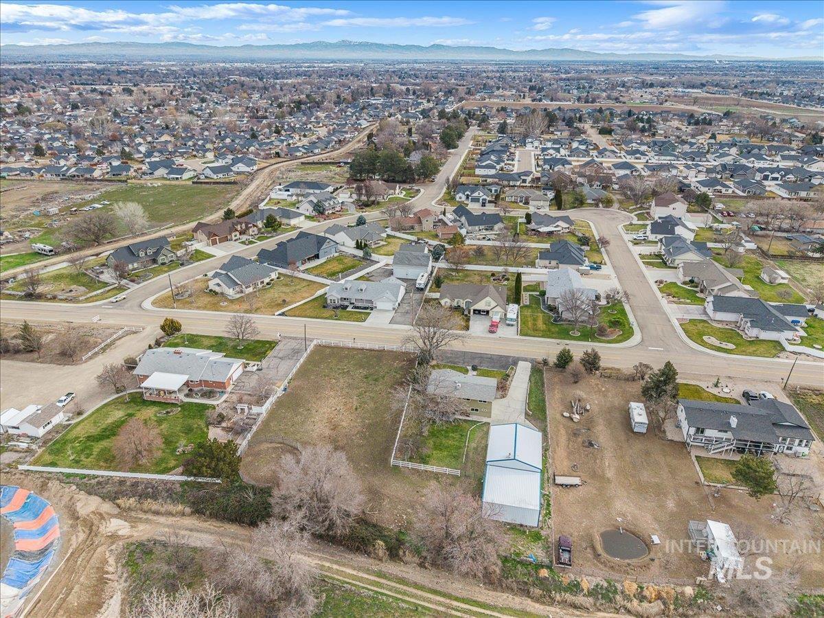 3804 Dorman Ave, Caldwell, Idaho 83605, 4 Bedrooms, 3 Bathrooms, Residential For Sale, Price $600,000,MLS 98974922