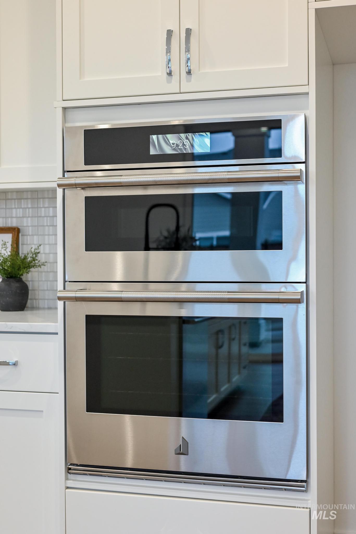 3790 N San Carlos Pl, Star, Idaho 83669, 5 Bedrooms, 4.5 Bathrooms, Residential For Sale, Price $799,000,MLS 98974927