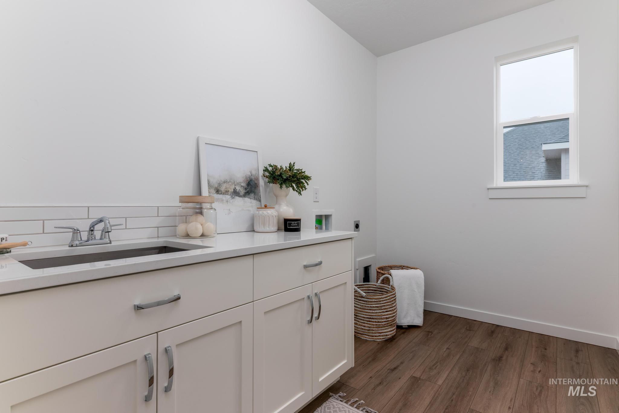 3790 N San Carlos Pl, Star, Idaho 83669, 5 Bedrooms, 4.5 Bathrooms, Residential For Sale, Price $799,000,MLS 98974927