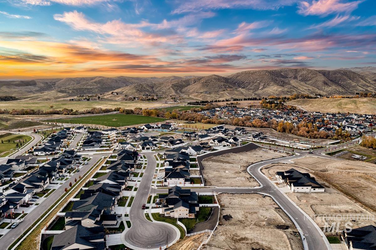 13544 N Ruffed Grouse Way, Boise, Idaho 83714, 5 Bedrooms, 4 Bathrooms, Residential For Sale, Price $1,129,900,MLS 98974931