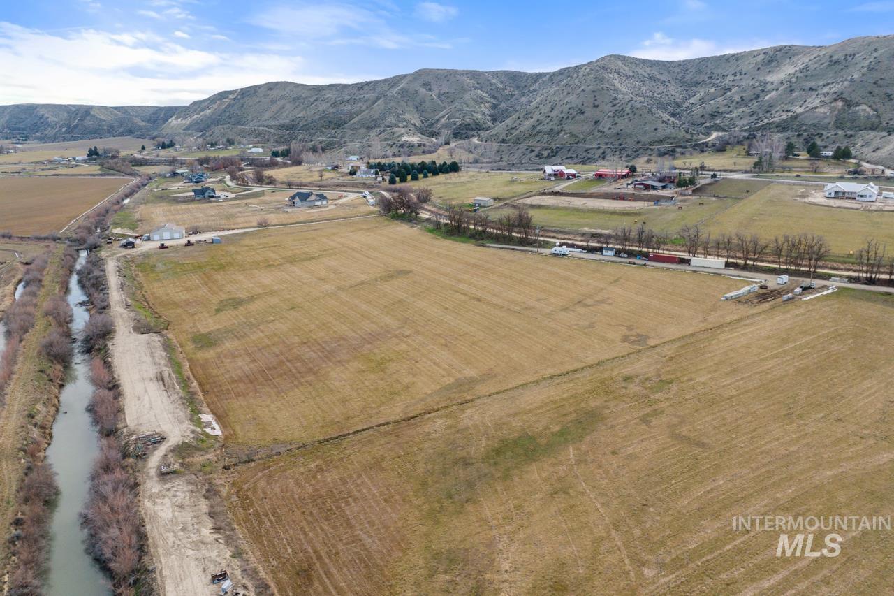 4009 Sally's Ln, Emmett, Idaho 83617, Land For Sale, Price $645,000,MLS 98974938
