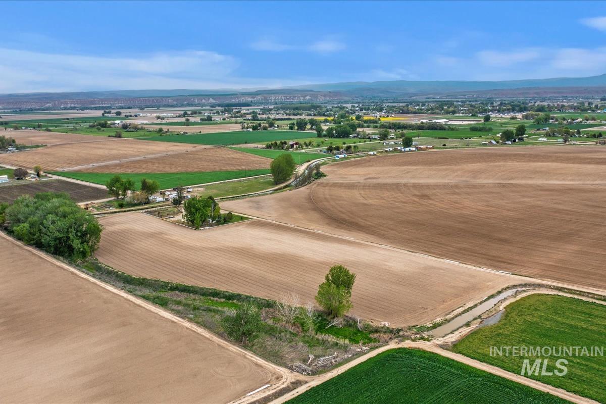 5720 Butte Rd, New Plymouth, Idaho 83655, 3 Bedrooms, 2 Bathrooms, Residential For Sale, Price $699,900,MLS 98974944