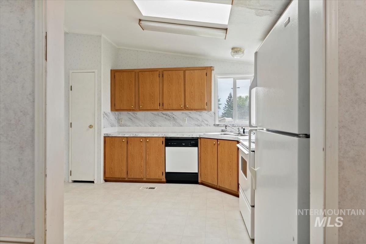 5720 Butte Rd, New Plymouth, Idaho 83655, 3 Bedrooms, 2 Bathrooms, Residential For Sale, Price $699,900,MLS 98974944