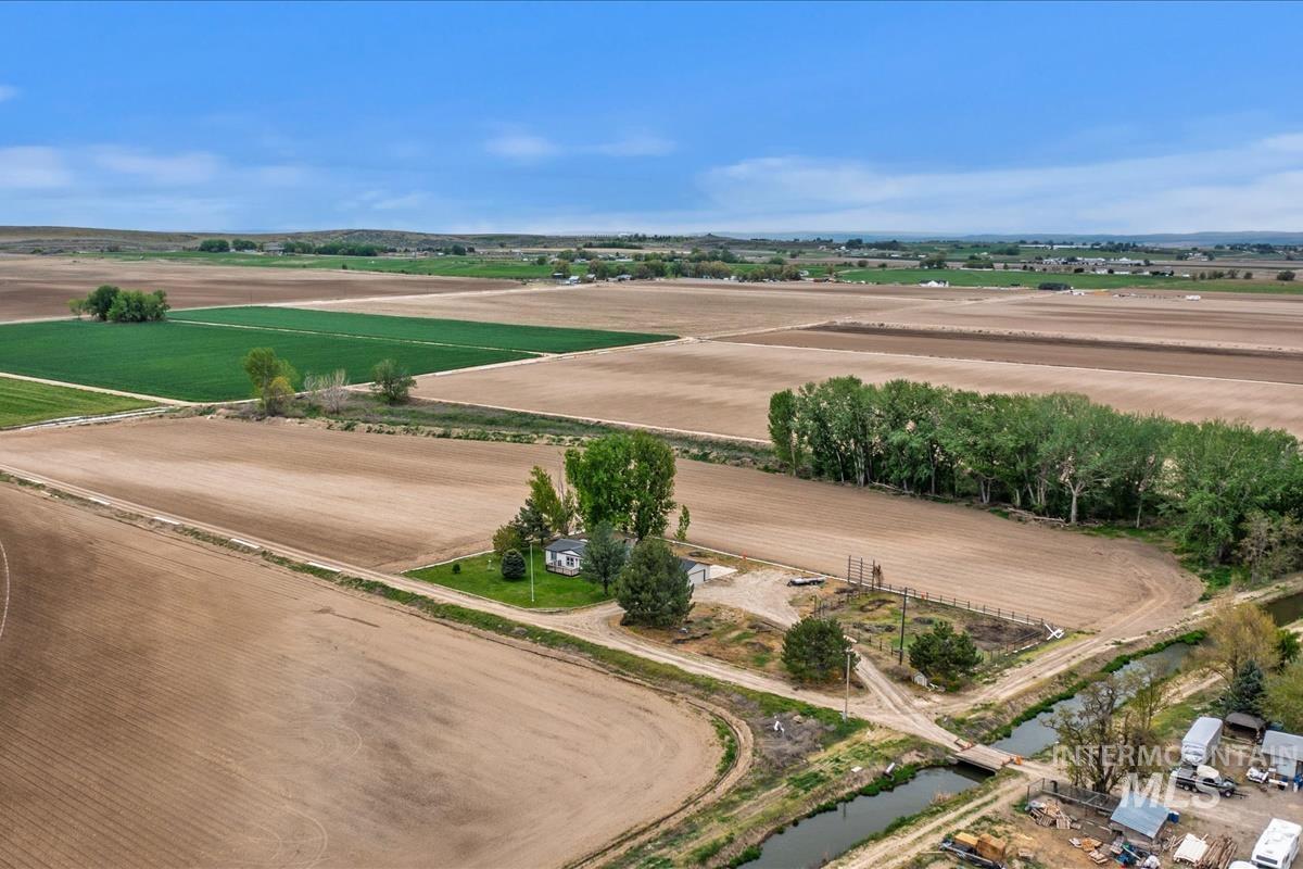 5720 Butte Rd, New Plymouth, Idaho 83655, 3 Bedrooms, 2 Bathrooms, Residential For Sale, Price $699,900,MLS 98974944