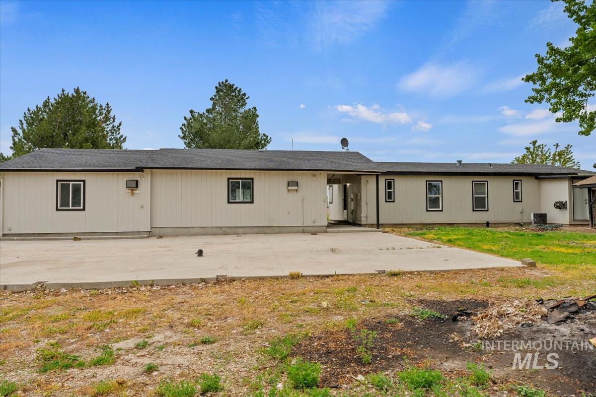 5720 Butte Rd, New Plymouth, Idaho 83655, 3 Bedrooms, 2 Bathrooms, Residential For Sale, Price $699,900,MLS 98974944