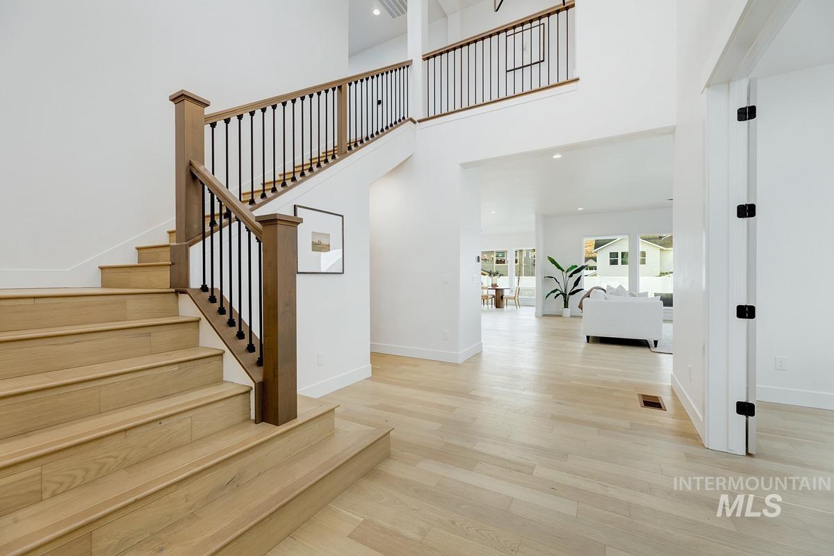 14592 N Spring Creek Way, Boise, Idaho 83714, 4 Bedrooms, 3.5 Bathrooms, Residential For Sale, Price $1,493,067,MLS 98974949