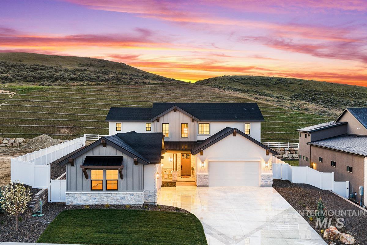 9262 W Sooty Grouse Ct, Boise, Idaho 83714, 4 Bedrooms, 3.5 Bathrooms, Residential For Sale, Price $1,460,912, 98974952