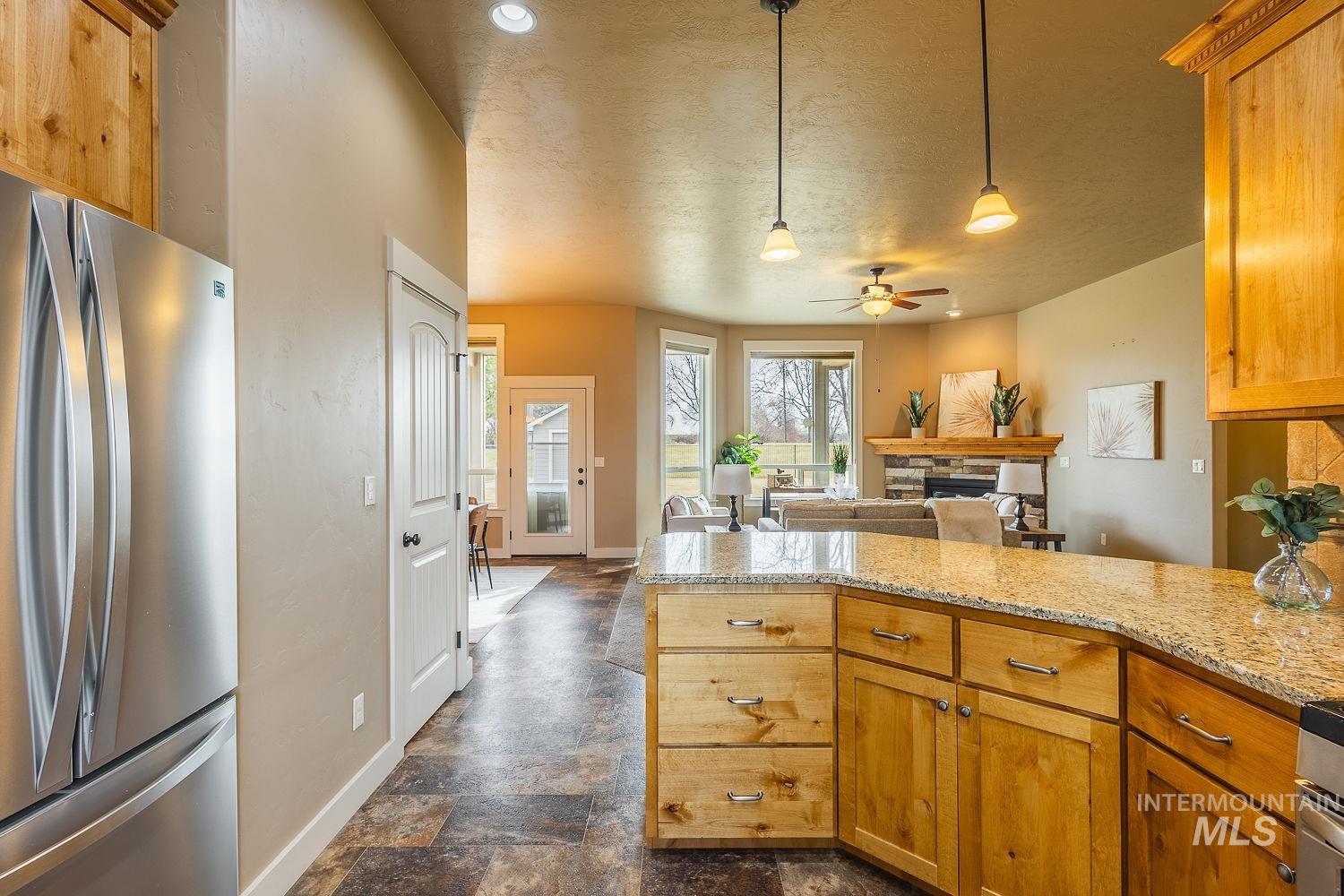 4330 S Lava Springs Lp, Nampa, Idaho 83686, 3 Bedrooms, 2 Bathrooms, Residential For Sale, Price $515,000,MLS 98974954