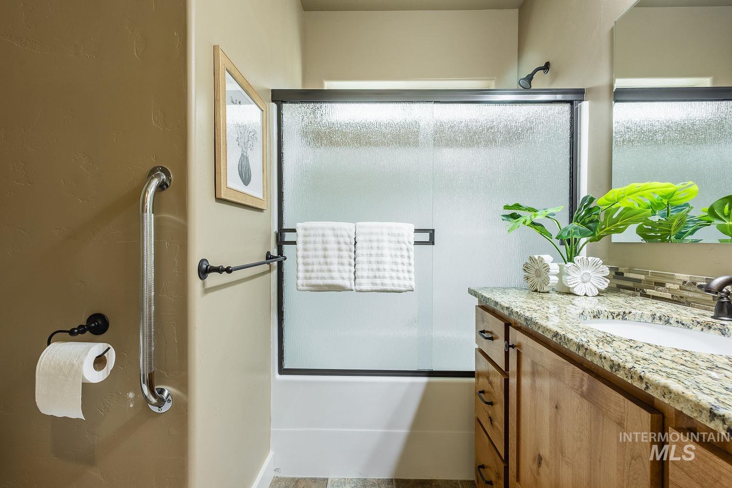 4330 S Lava Springs Lp, Nampa, Idaho 83686, 3 Bedrooms, 2 Bathrooms, Residential For Sale, Price $515,000,MLS 98974954