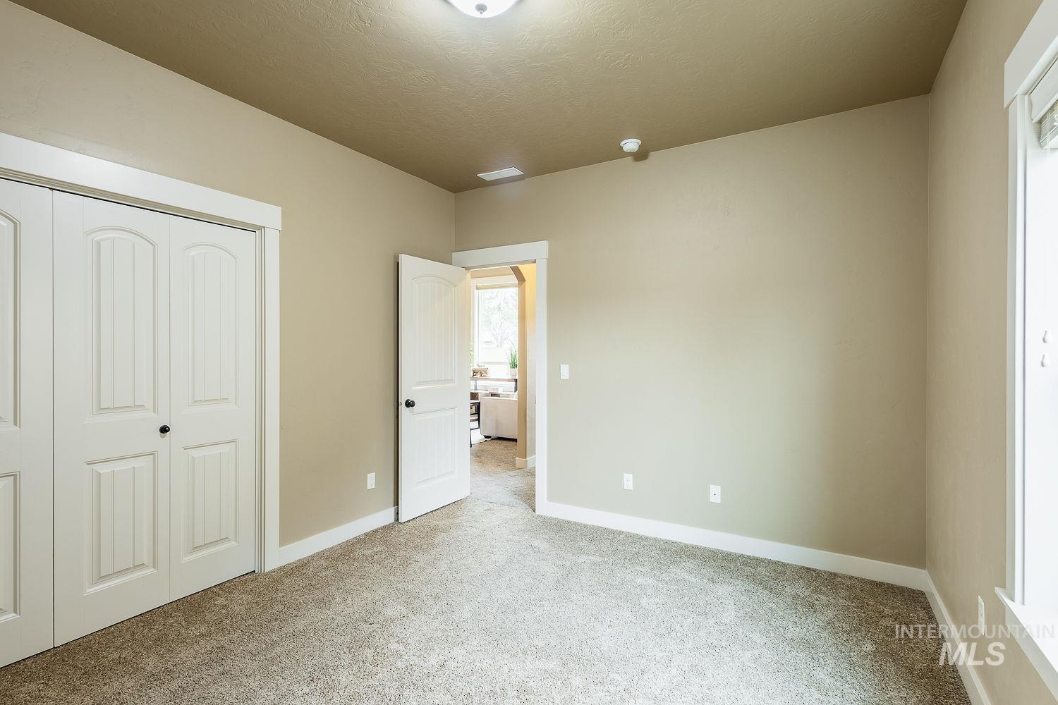 4330 S Lava Springs Lp, Nampa, Idaho 83686, 3 Bedrooms, 2 Bathrooms, Residential For Sale, Price $515,000,MLS 98974954