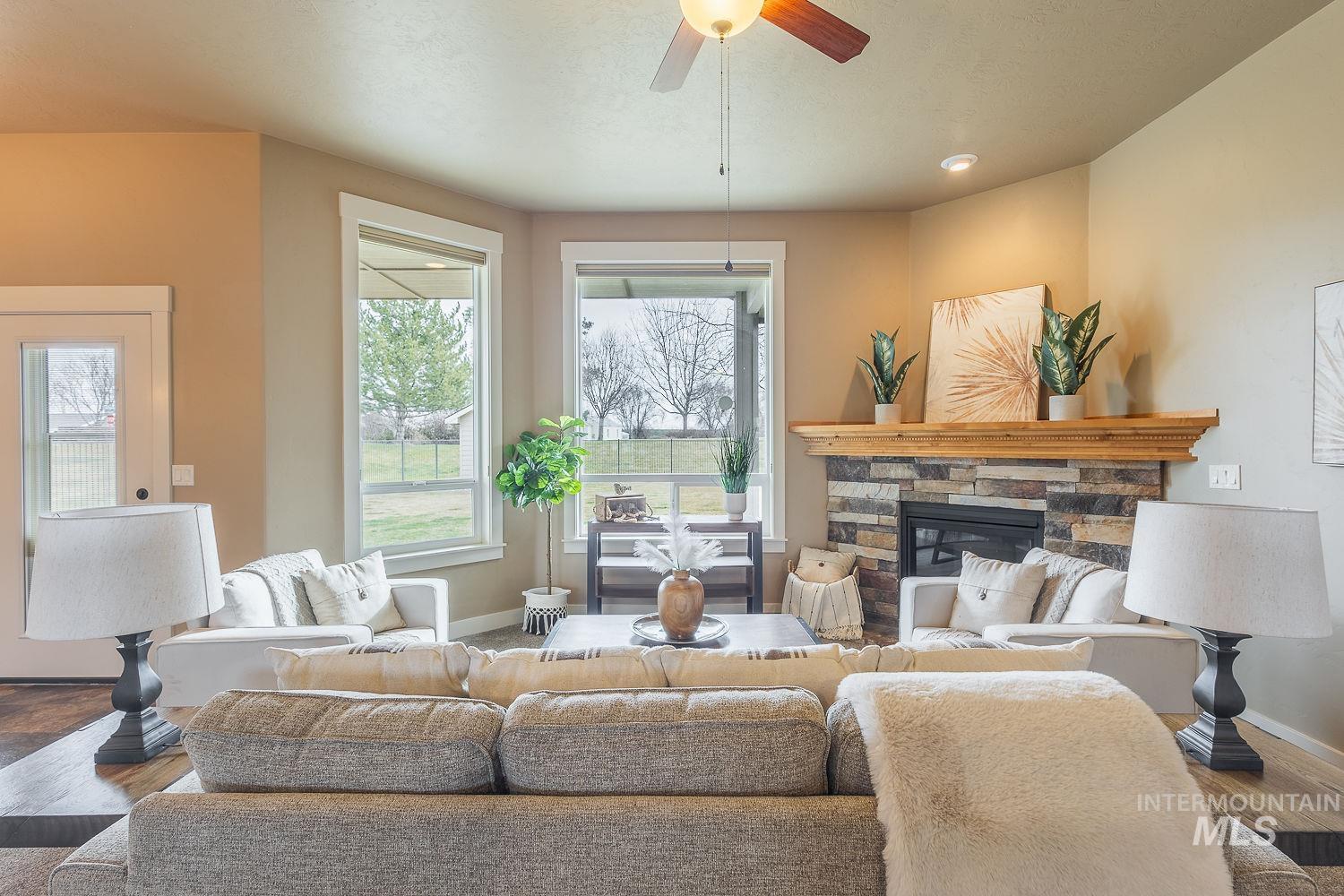 4330 S Lava Springs Lp, Nampa, Idaho 83686, 3 Bedrooms, 2 Bathrooms, Residential For Sale, Price $515,000,MLS 98974954