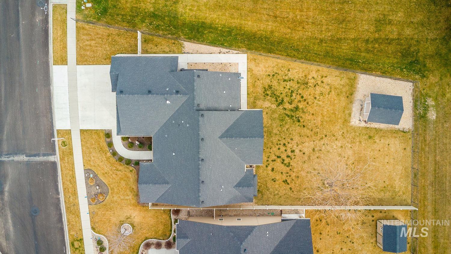 4330 S Lava Springs Lp, Nampa, Idaho 83686, 3 Bedrooms, 2 Bathrooms, Residential For Sale, Price $515,000,MLS 98974954