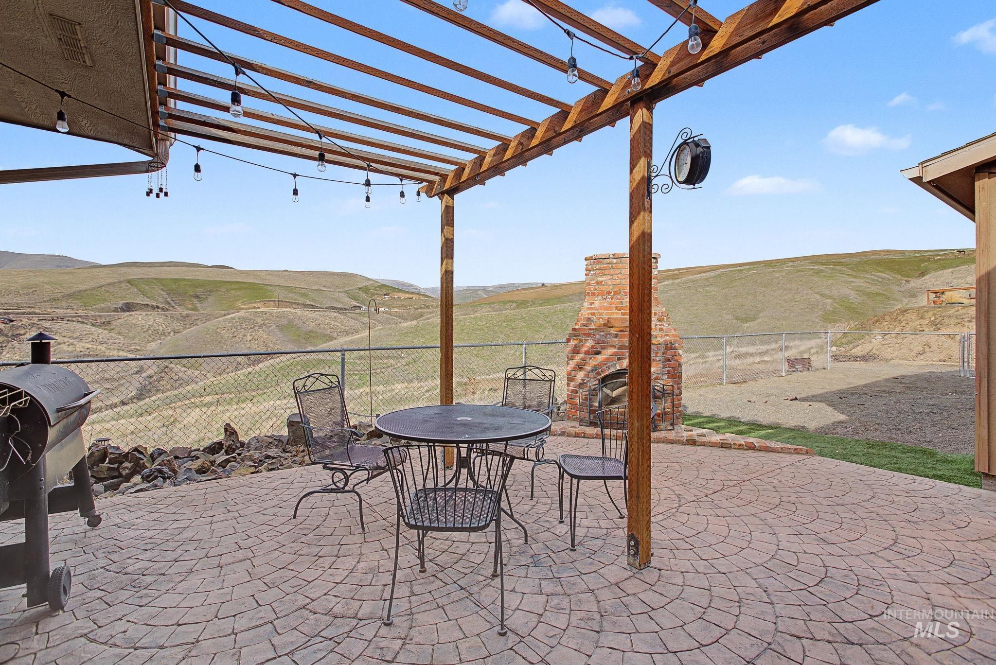 16310 Bramble Lane, Lewiston, Idaho 83501, 3 Bedrooms, 2 Bathrooms, Residential For Sale, Price $599,000,MLS 98974956